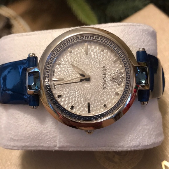 Versace Womens Watch - Picture 2 of 16